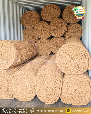 롤 형태의 매트를 바닥에 평평하게 펼치는 요령