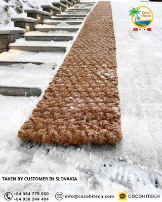 35mm 표준 두께 선정과 지면 고정 앵커를 활용한 견고한 시공 방법