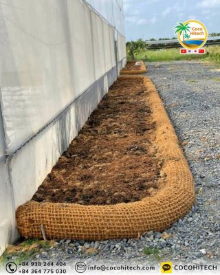 다양한 직경으로 제공되는 코이어 로그의 하천 변 세굴 부위 맞춤형 설치